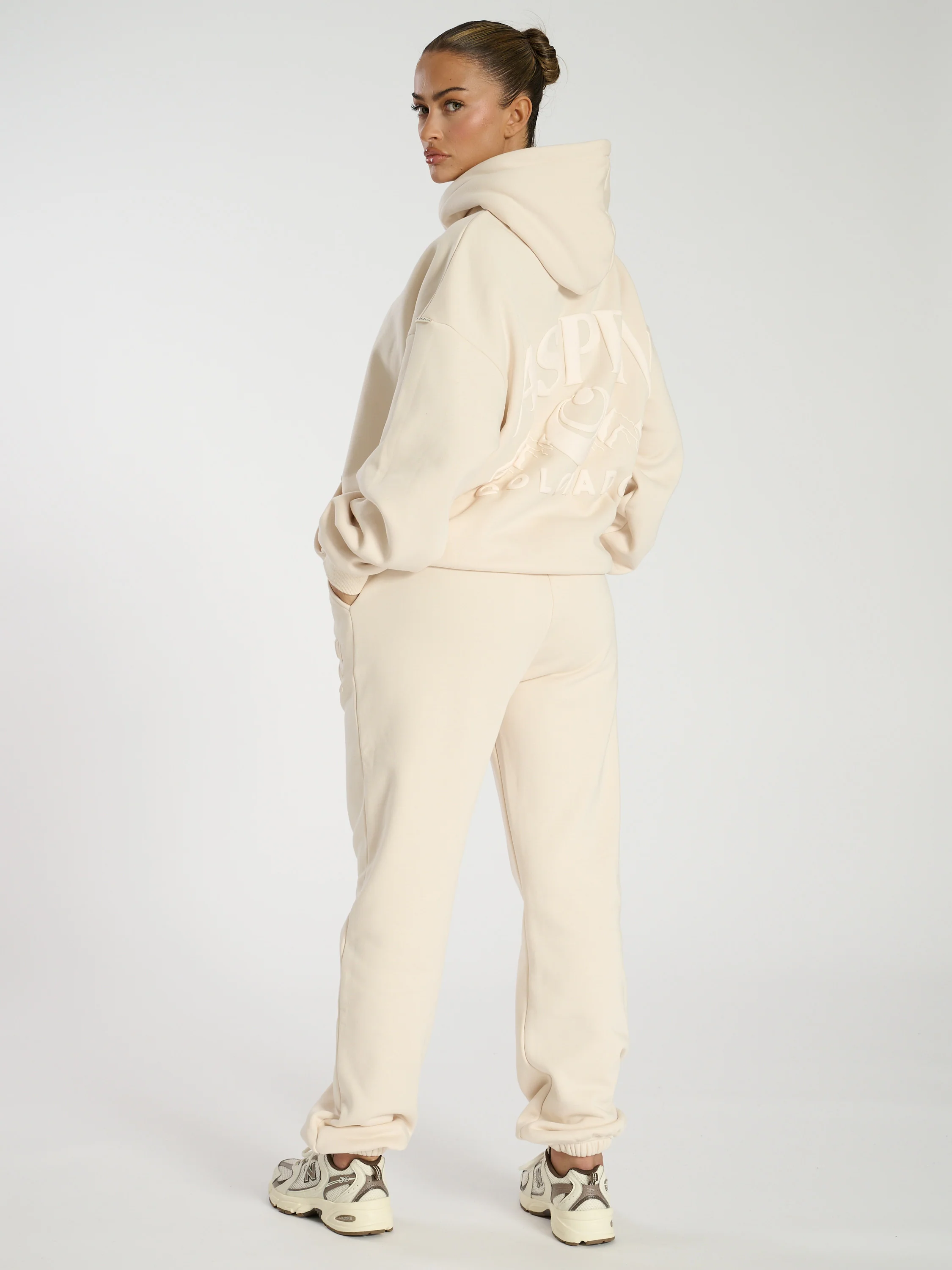 Lax Cuffed Joggers in Vanilla - Image 5