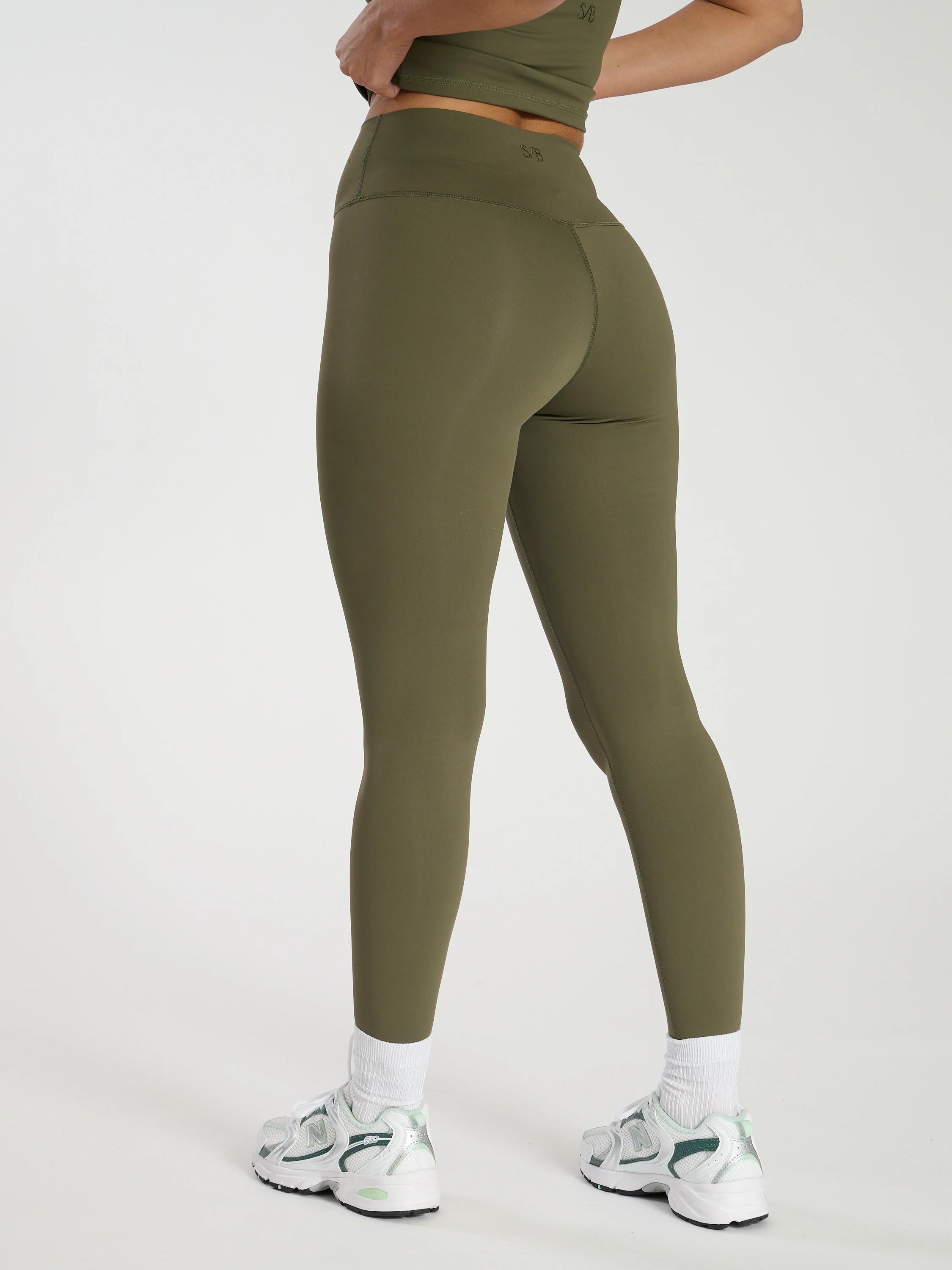 Errands Leggings in Khaki - Image 4