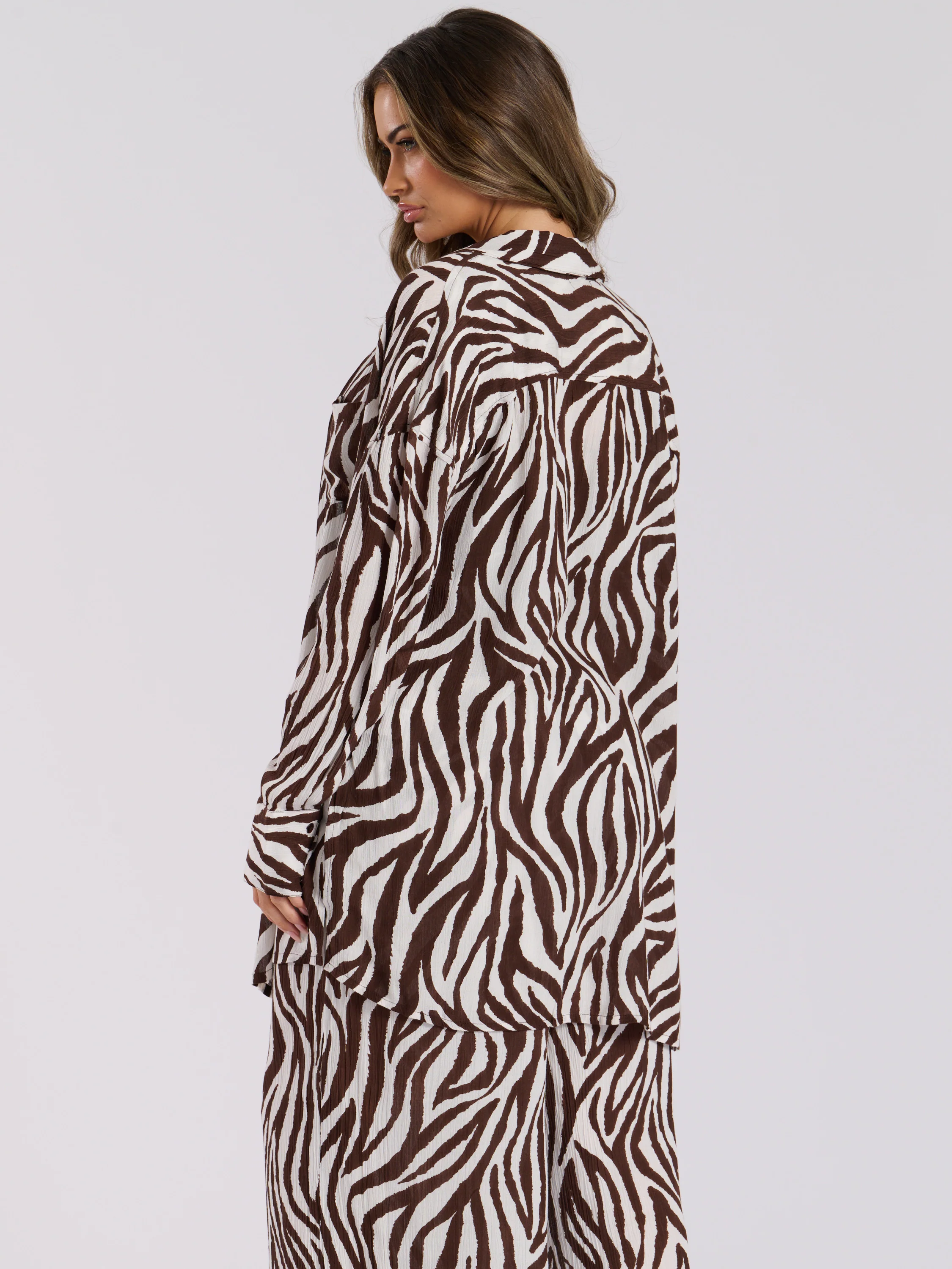 Voyager Over Sized Beach Shirt in Chocolate Zebra - Image 4